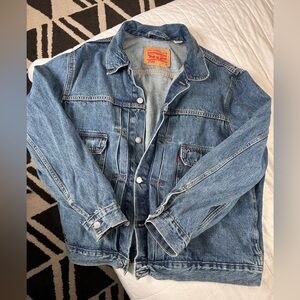 Levi’s relaxed denim jacket